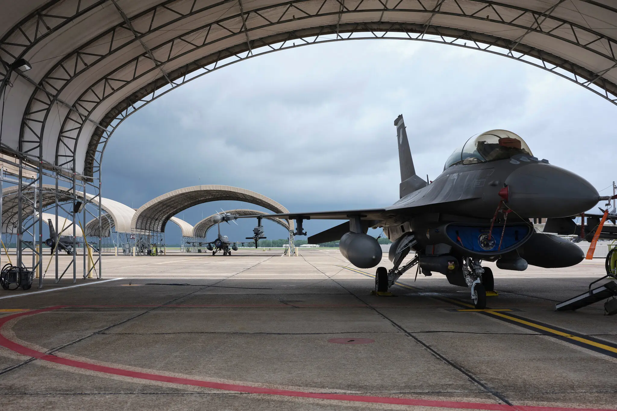 U.S. Air Force Invests $5.8 Billion in AI-Driven “Loyal Wingman” Drones